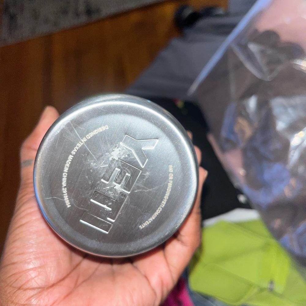 YETI Car/ Travel Mug - Picture 3 of 4